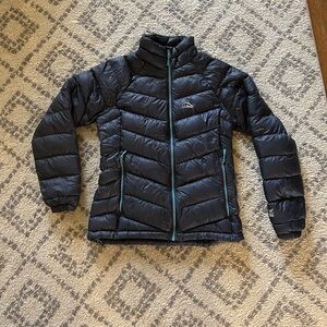 Women’s LL Bean Ultralight 850 Down Jacket